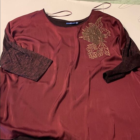 Bundle of 3X tops Dana Buchman Pink Patterned Blouse with Chain Accent and more - Picture 2 of 9